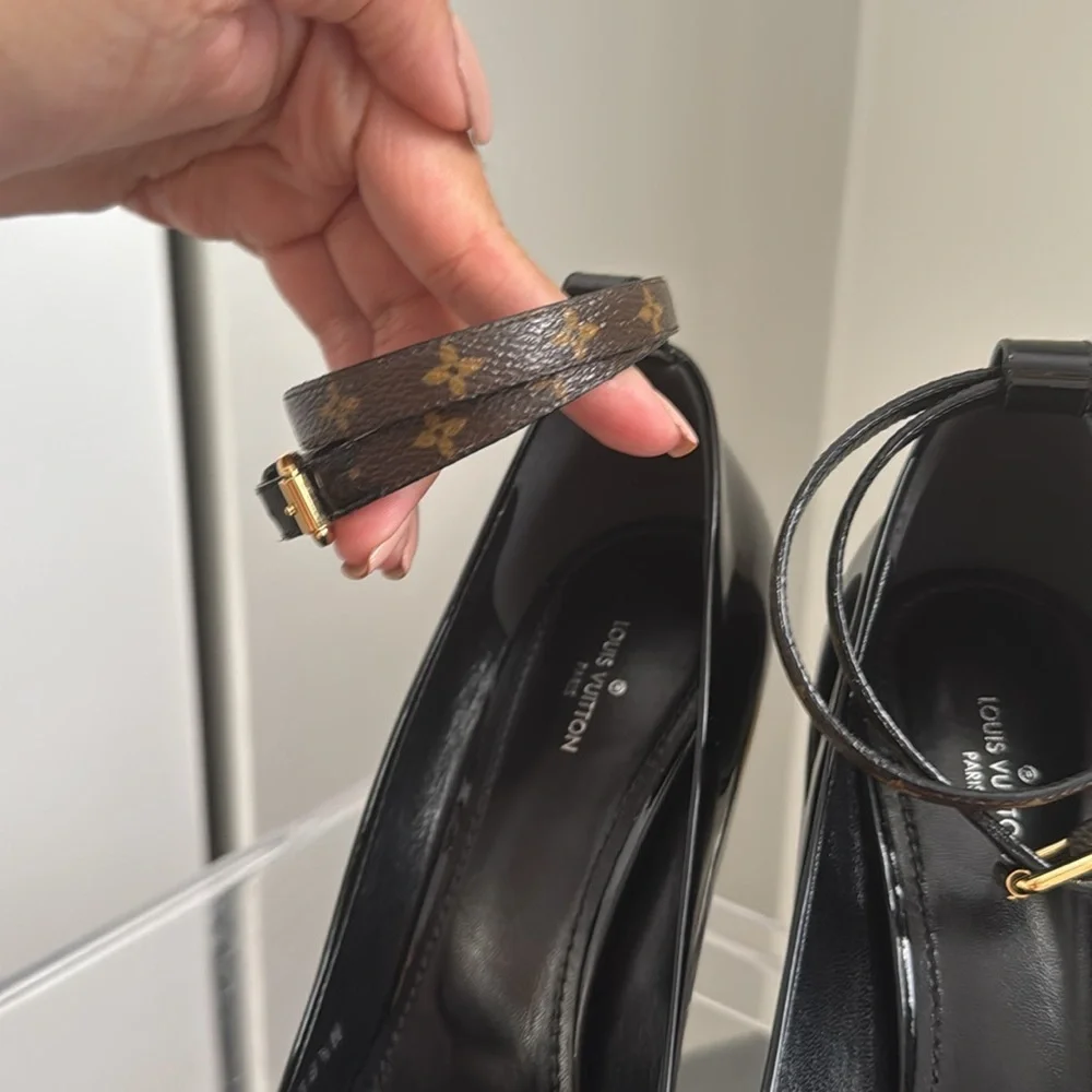 Patent Monogram Call Back Pumps 38.5 Black - Picture 15 of 16